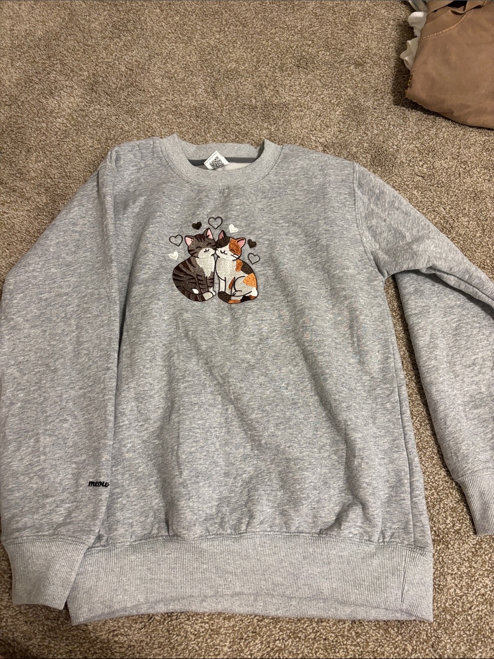 Gray Crewneck Sweatshirt with Cat Embroidery